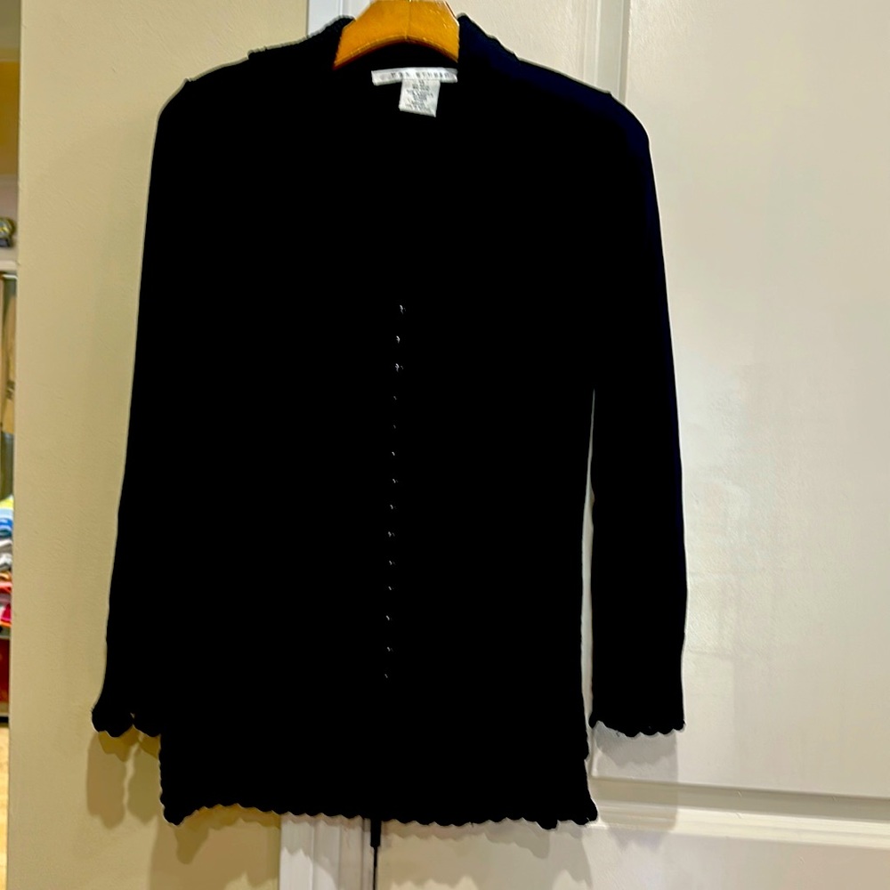 Max Studio beautiful sweater in very good to excellent condition.